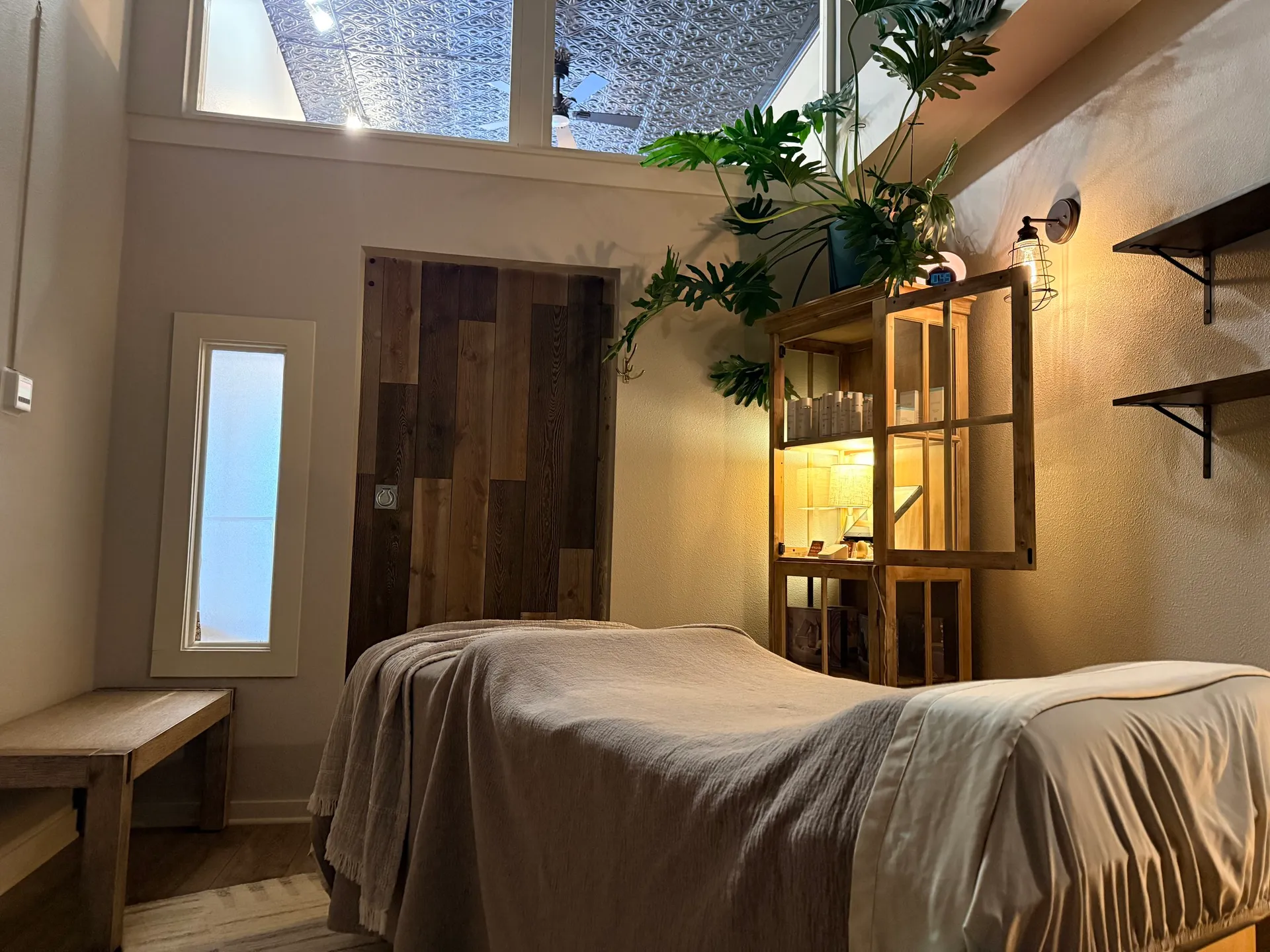 Quiet facial treatment space at Pure Skin Esthetic